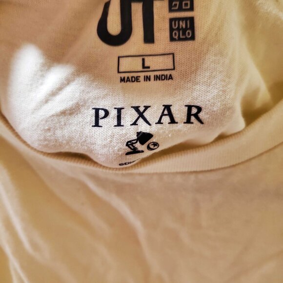 Pixar Toy Story X Uniqlo Pizza Planet T shirt - Picture 2 of 3